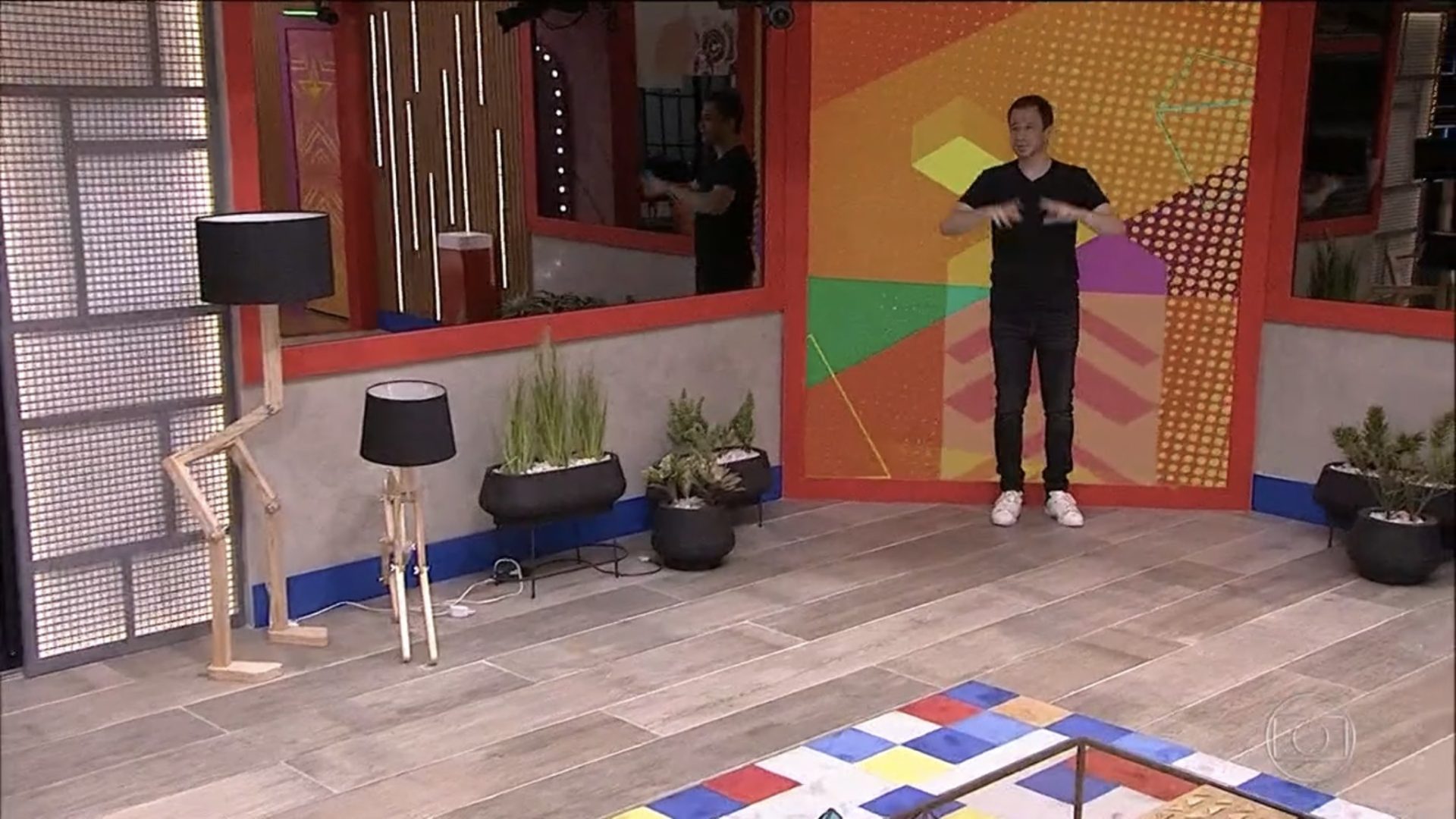 No Fantástico Tiago Leifert apresenta a casa do BBB 21