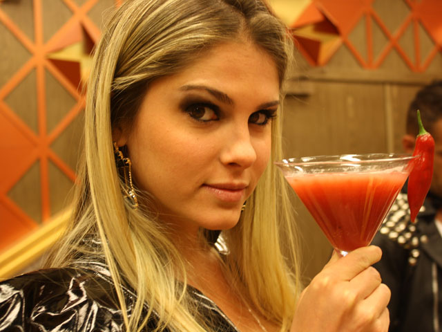 Modelo e atriz Bárbara Evans