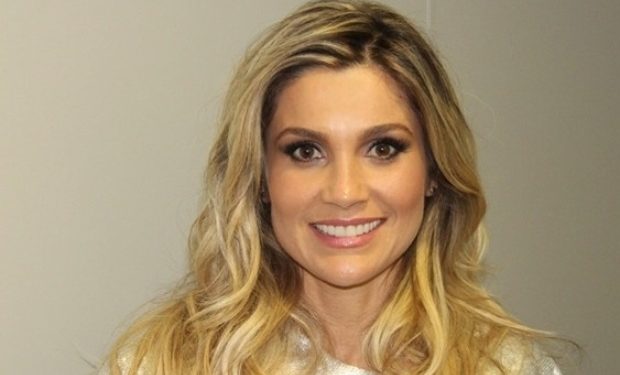 Flávia Alessandra