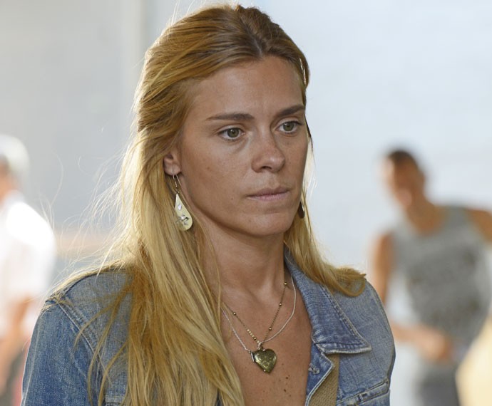 Carolina Dieckmann foi escalada às pressas para A Regra do Jogo