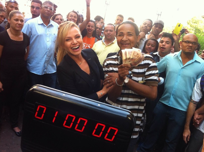 Eliana na rua