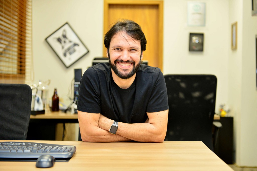 Antonio Guerreiro Record HUB