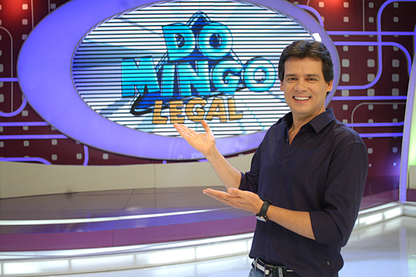 Domingo Legal surpreende e tem mais audiência que Eliana