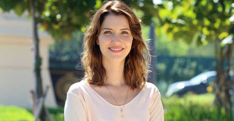 Nathalia Dill