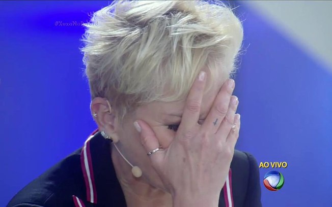 Xuxa se desculpa após críticas à Record