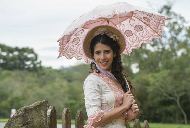 Flora Diegues Além do Tempo