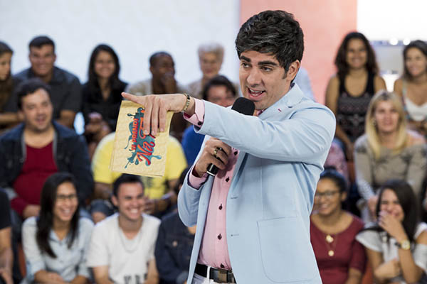 Humorista de A Praça é Nossa diz que seu quadro foi copiado pela Globo