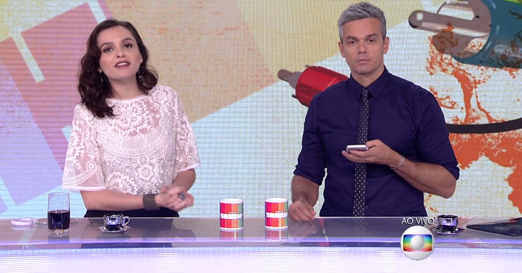 Monica Iozzi chama Otaviano Costa de Celso Portiolli durante o Vídeo Show