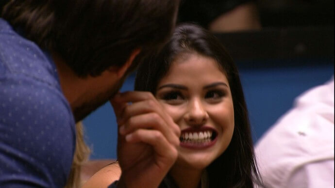 Vencedora do BBB 16, Munik diz que não vai rolar nada entre ela e Renan