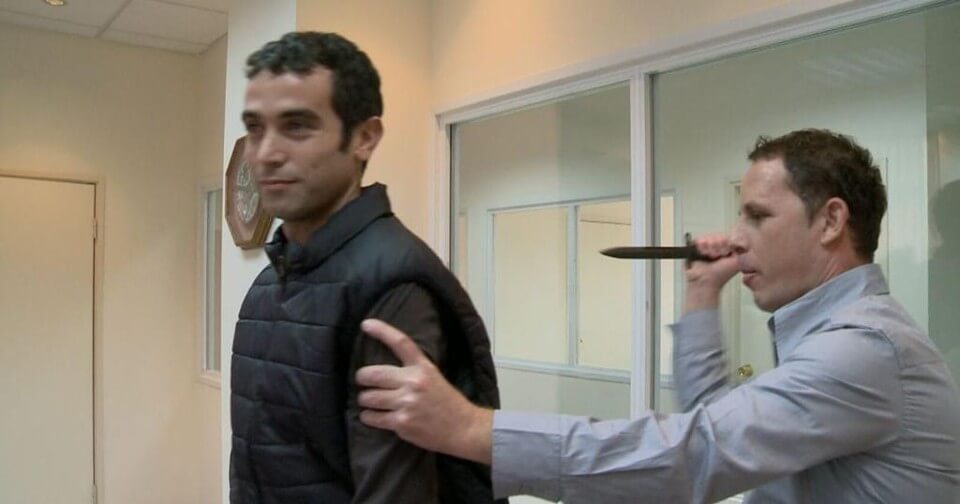 Reporter esfaqueado