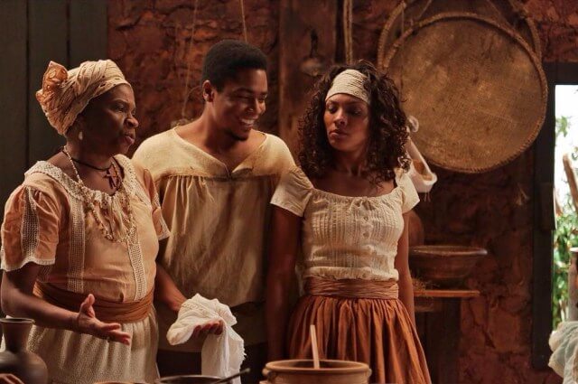Globo estica Totalmente Demais e Record adia Escrava Mãe pela 