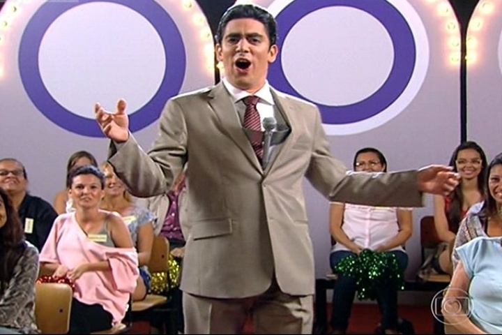 Marcelo Adnet sonha em parceria para remake do Chaves e minimiza SBT Não tem elenco para isso
