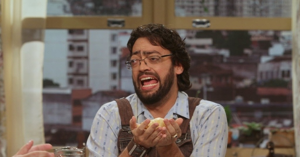 Sucesso no Vai que Cola, Fernando Caruso deixa o Multishow e negocia com o Zorra