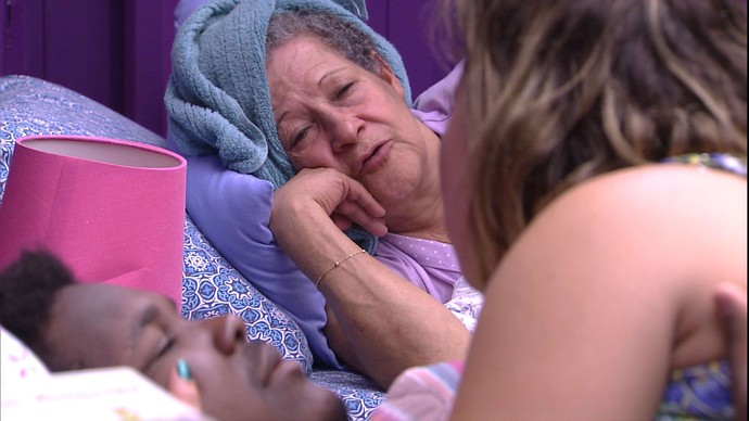 BBB 16 | Dona Geralda critica canção de Luan Santana: 