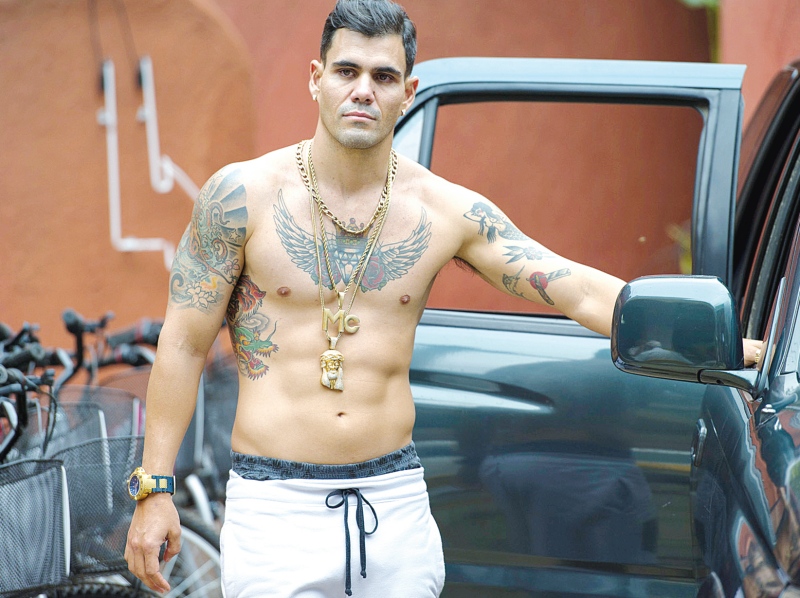 Juliano Cazarré sobre críticas à novela A Regra do Jogo: 