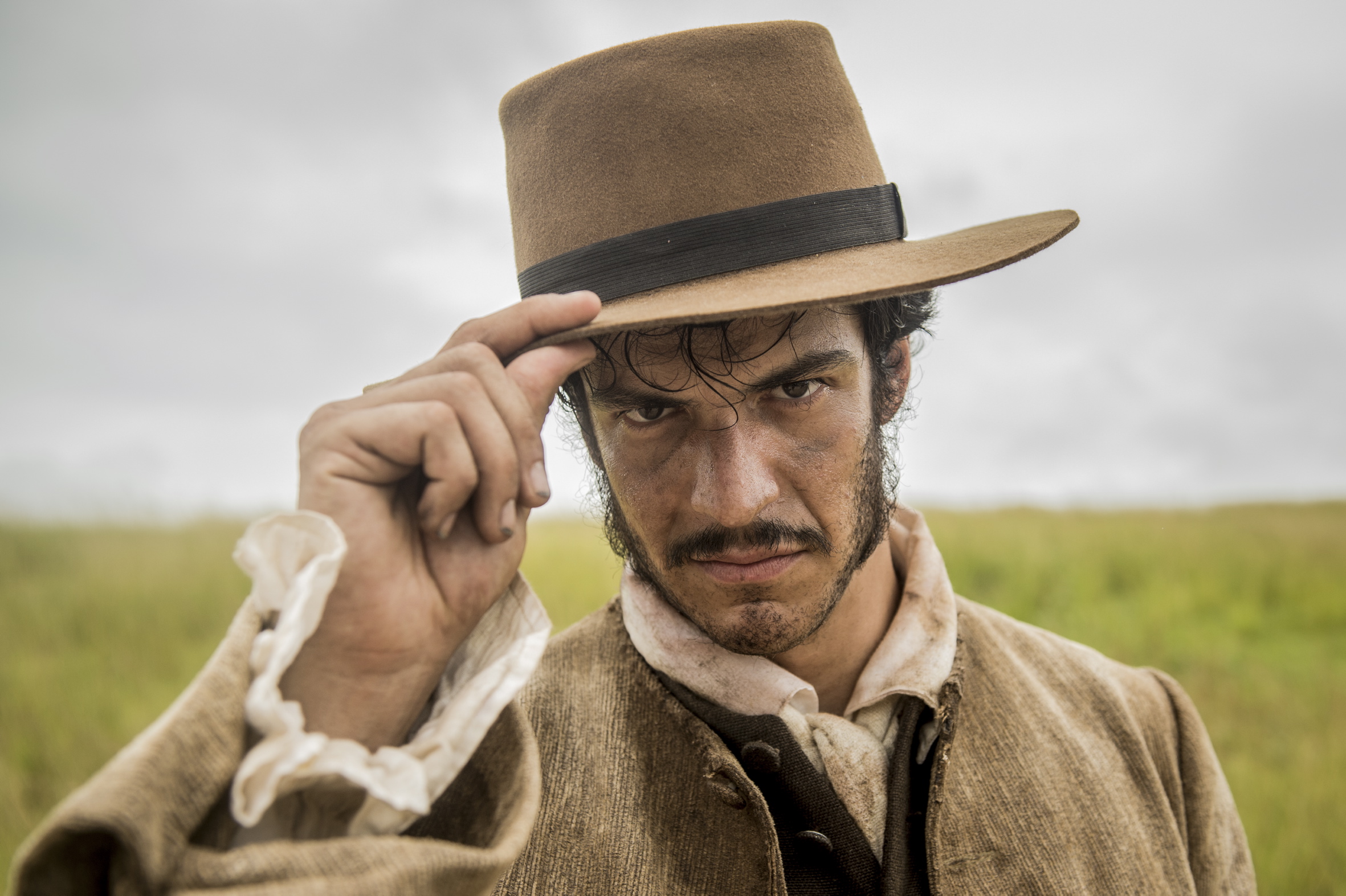 Mateus Solano e Andreia Horta se acidentam nas gravações de Liberdade,  Liberdade - Observatório da TV