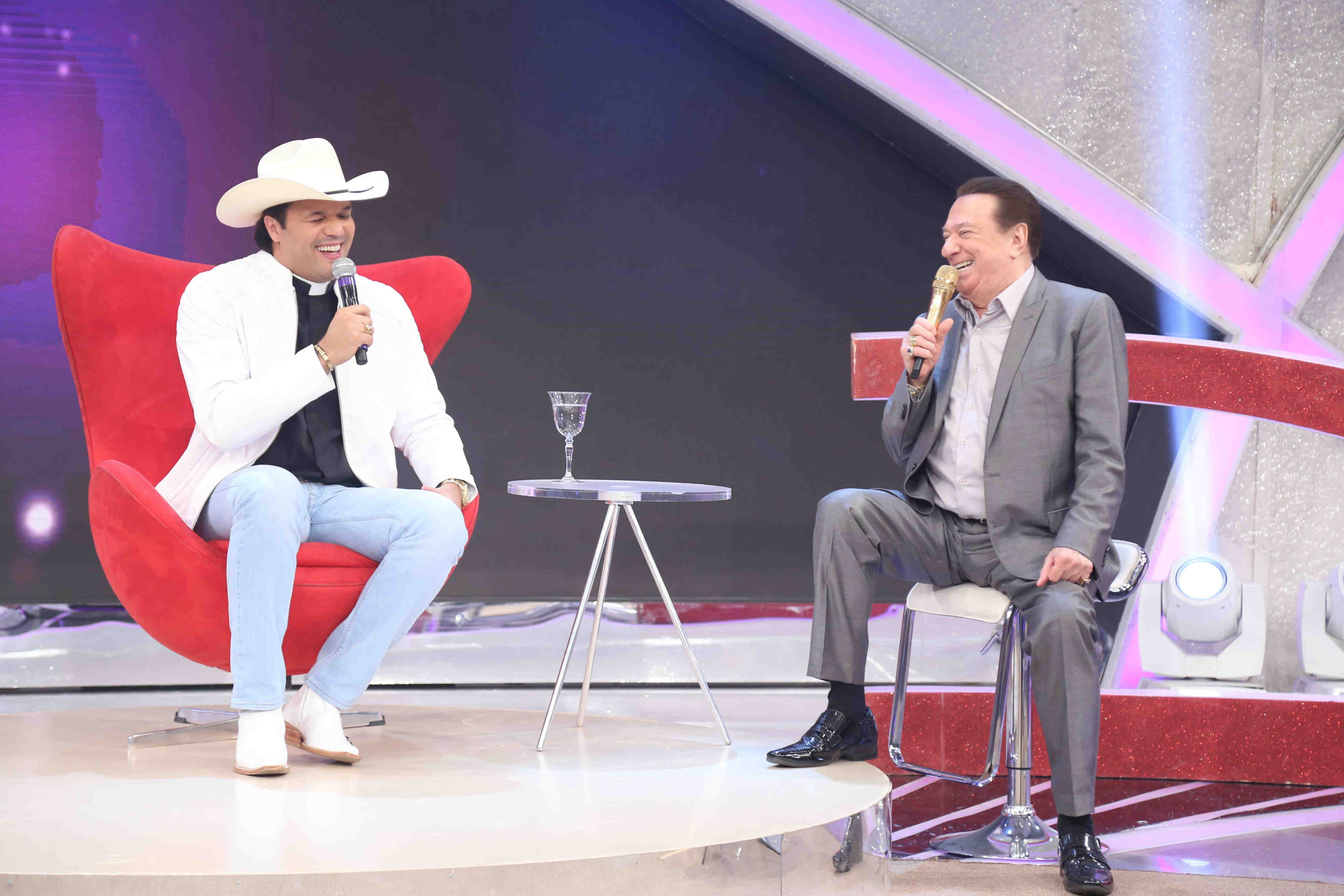 padre Alessandro Campos no Raul Gil
