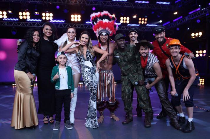 Patricia Abravanel apresenta os covers de Ivete Sangalo, Biel e Rihanna no Máquina da Fama