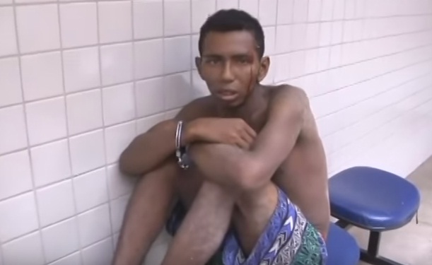 Repórter do SBT soca bandido após levar cusparada no rosto