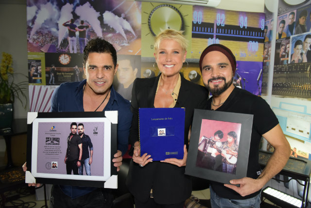 Xuxa invade show da dupla Zezé Di Camargo & Luciano
