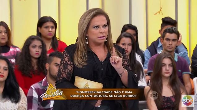 Christina Rocha briga Casos de Família