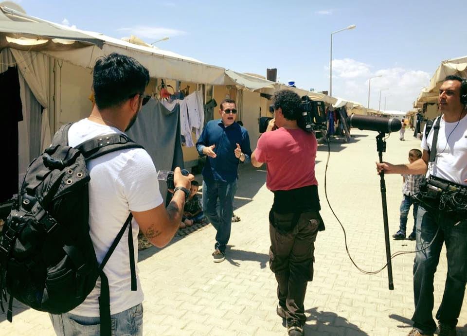 Roberto Cabrini mostra a realidade do maior campo de refugiados sírios da Turquia