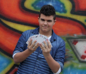 Gabriel Montenegro é expert em mágicas (Foto: Divulgação)