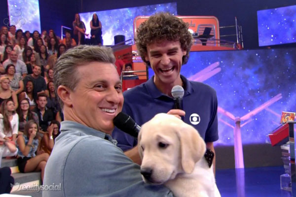 Guga se surpreendeu com o presente