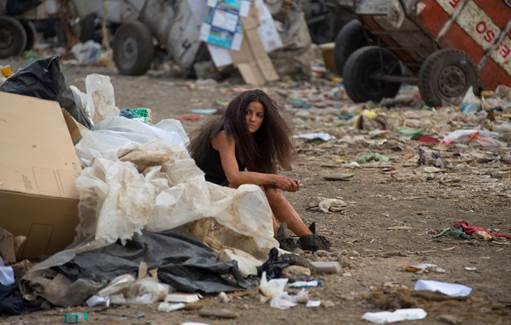 Maitê Perroni vive Esmeralda em A Gata
