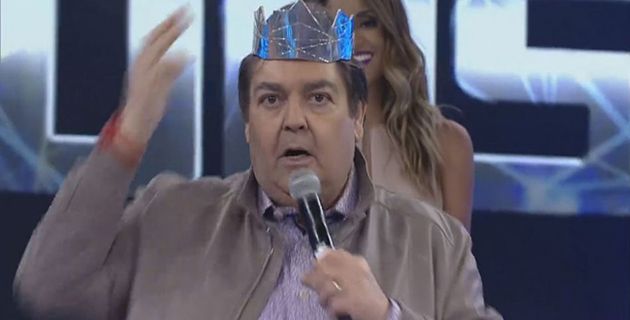 Faustão tirou coroa de vencedor