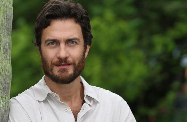 Gabriel Braga Nunes está reservado para próxima novela das seis