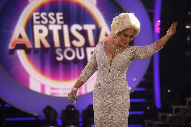 Rosemary imita Hebe Camargo; programa foi exibido na Globo