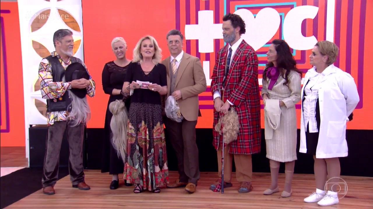 Ana Maria Braga chama Carmo Dalla Vechia de Claudio