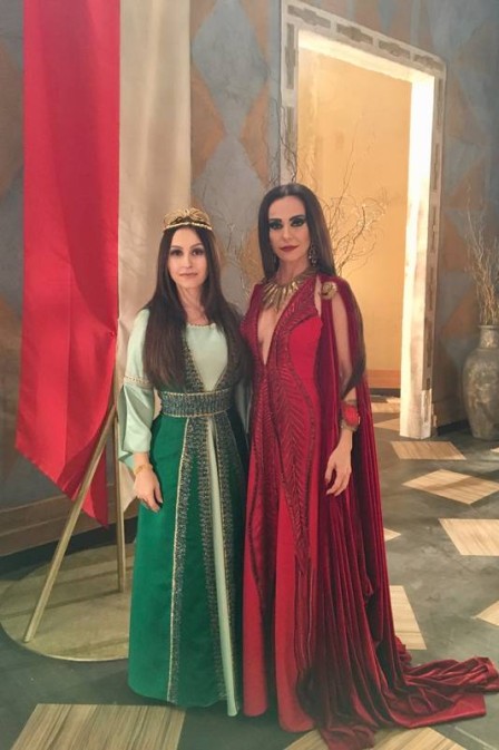 Quase 20 anos após Chiquititas, Flávia Monteiro e Carla Diaz revivem parceria na novela A Terra Prometida