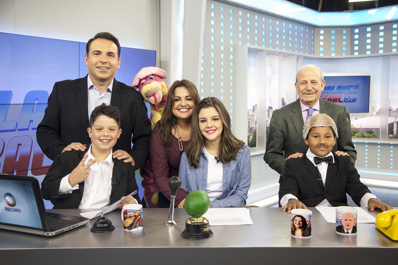Filho de Gottino e sobrinha de Fabíola comandam A Hora da Venenosinha