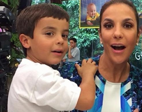 Ivete Sangalo revela que parou de dizer palavrões por causa do filho