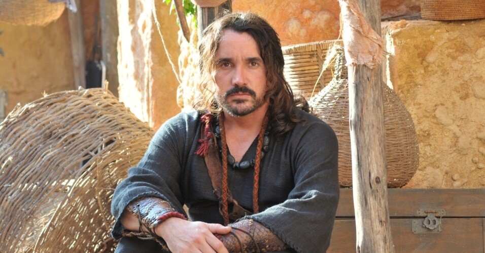 Caio Junqueira pode retornar à Globo (Foto: Divulgação/Record)