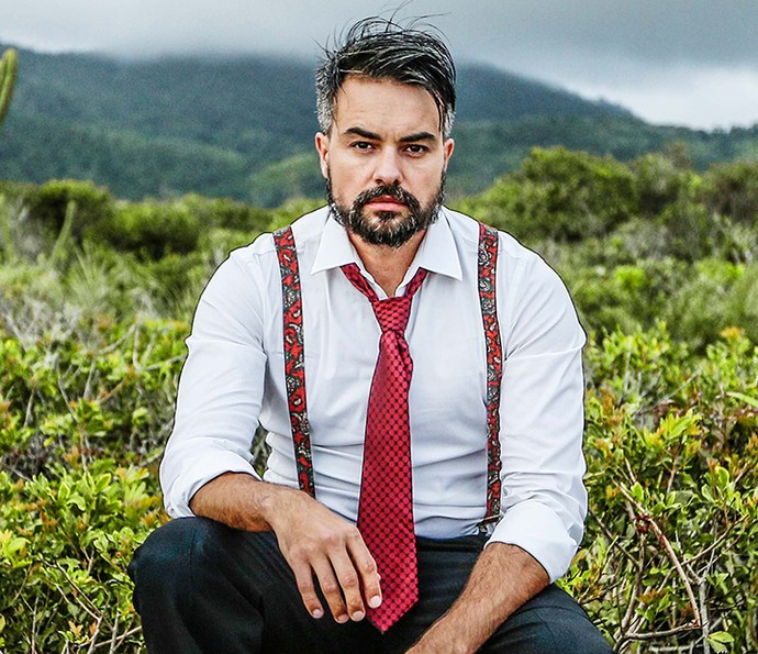 Márcio Kieling vive personagem gay em Sol Nascente (Divulgação/TV Globo)