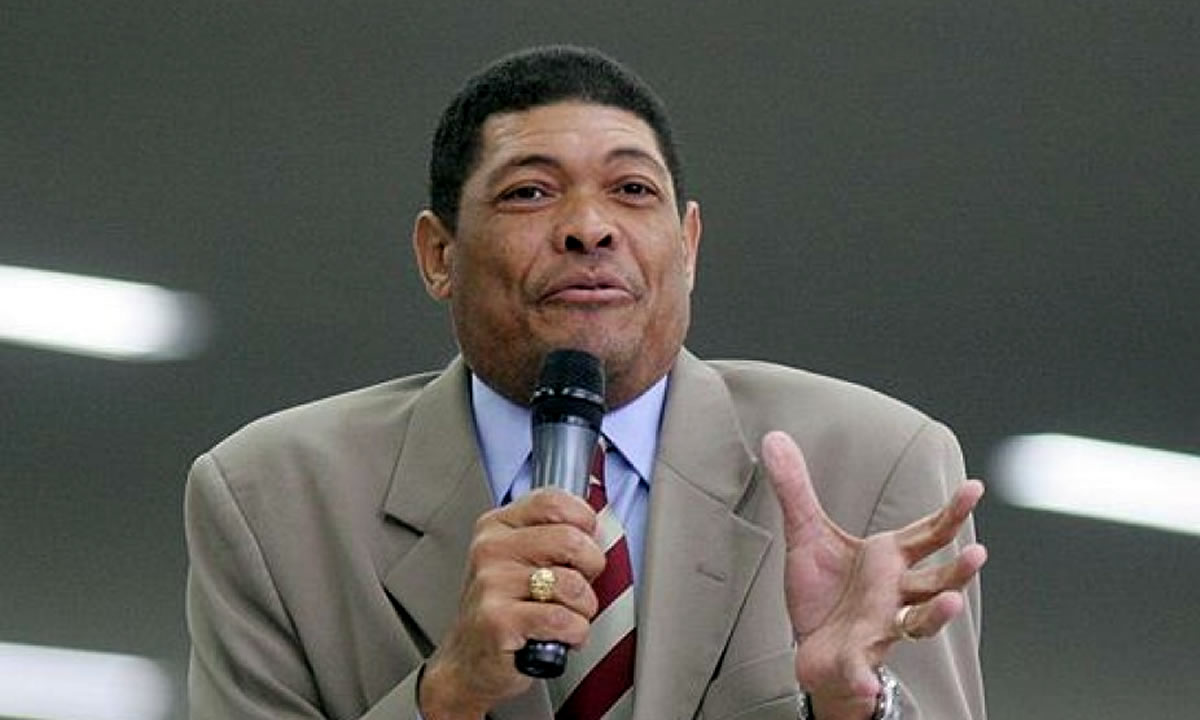 Valdemiro Santiago