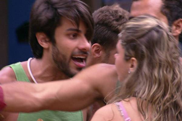 Renan e Ana Paula Renault brigaram feio no BBB 16