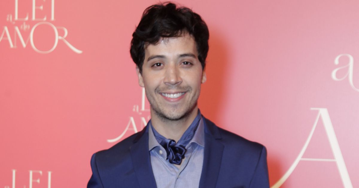 “Já me apaixonei só de a pessoa encostar em mim”, revela Arlindo Lopes