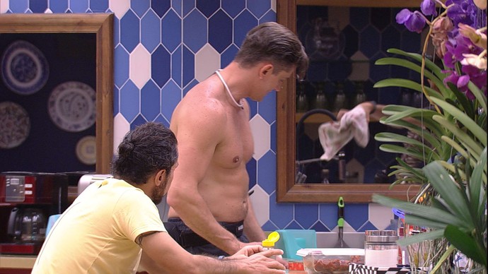 Marcos sofre com comida do Tá com Nada. (Foto: Divulgação/GShow)