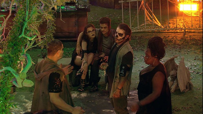 Rômulo revela estar mais feliz na festa zumbi