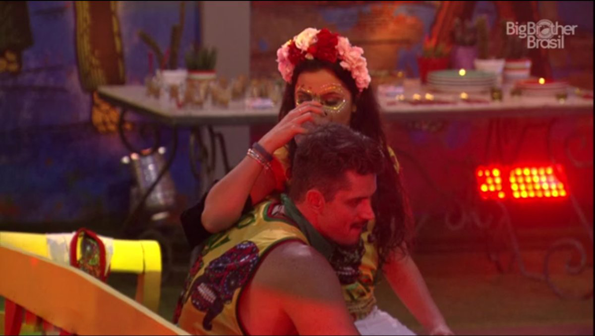 Emilly e Marcos formam par no BBB; (Reprodução/TV