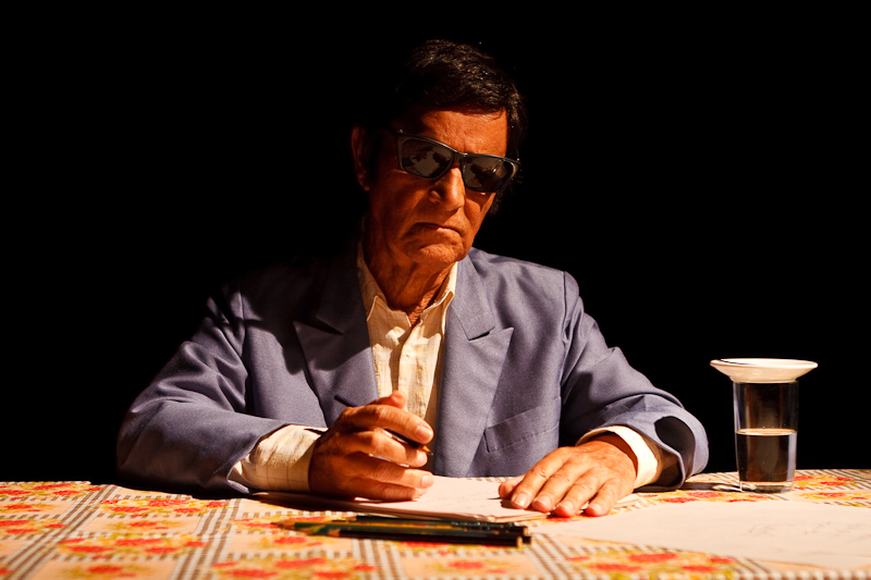Globo exibe filme Chico Xavier em homenagem ao ator Nelson Xavier