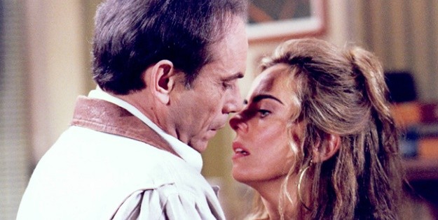 José Wilker e Bruna Lombardi em O Fim do Mundo (Divulgação/ TV Globo)