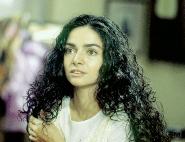 Claudia Ohana em Fera Ferida (Divulgação/ TV Globo)
