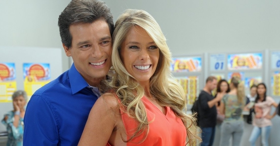 Celso Portiolli apresentou o Namoro na TV e ETC cobrindo as férias de Adriane Galisteu (Divulgação)