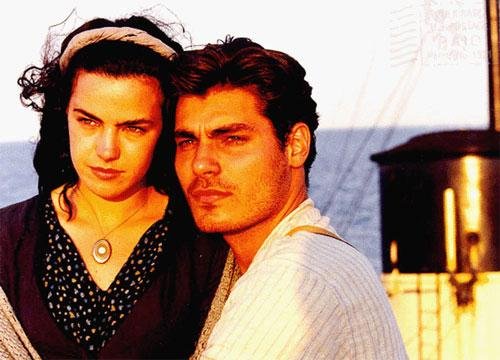 Giuliana (Ana Paula Arósio) e Matteo (Thiago Lacerda) em Terra Nostra (Divulgação/ TV Globo)