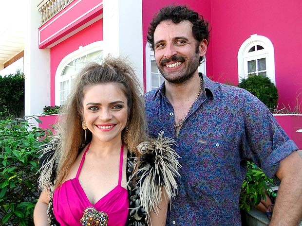 Titina Medeiros e César Ferarrio